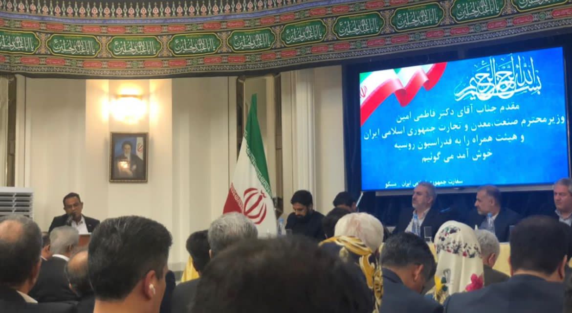 وزیر صمت: قطعه سازان می‌توانند صنعت کشور را به جهان معرفی کنند
